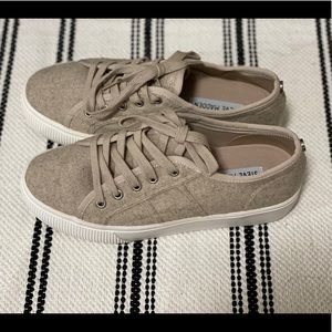 Steve Madden Emmi-F Tan Platforms